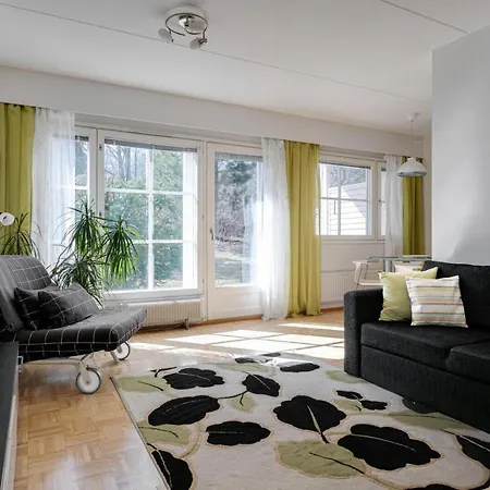 Karviaismaki Apartment Helsinki